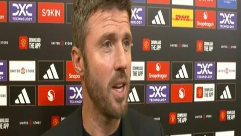 东契奇接哈登失误球，轻松完成上篮得分